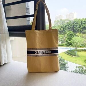 Dior tote